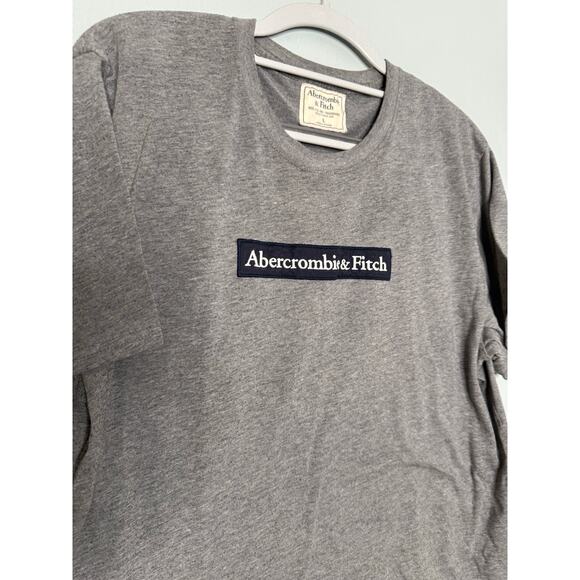 Abercrombie & Fitch grey logo graphic t-shirt - Picture 5 of 5